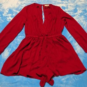 ❤️ Burgundy Long Sleeve V-Neck Romper ❤️